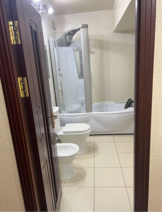 Ц-4 4/2/9 Улучшенка мебель+техника Срочно 92квм