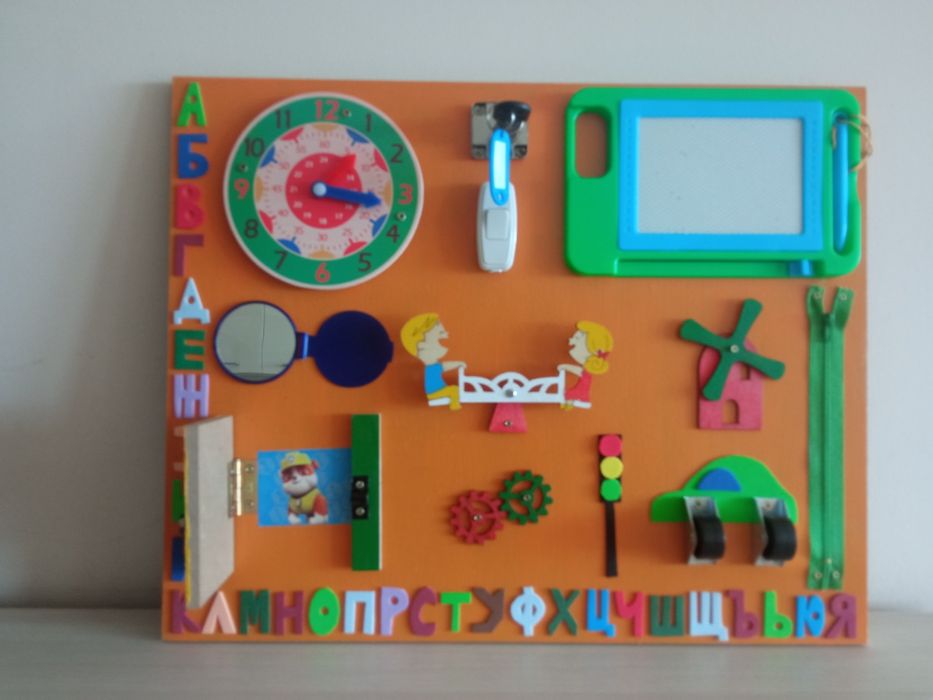 Образователна дъска бизиборд busy board