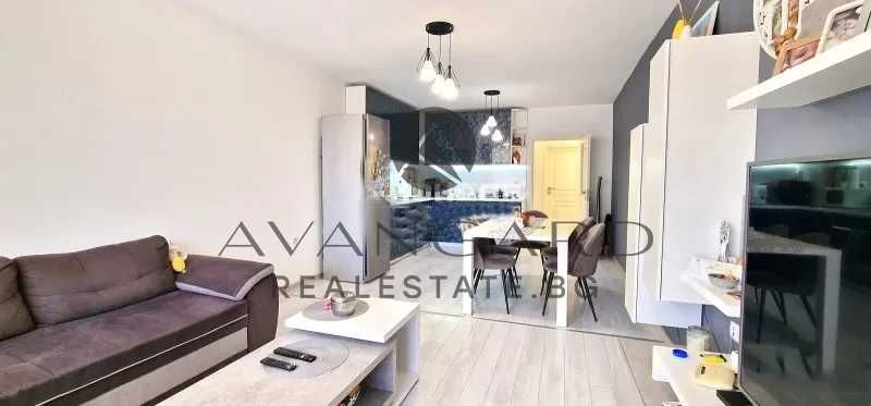 Продава се Тристаен апартамент в Пловдив, Христо Смирненски - 97 кв.м за 1820 €/кв.м - Снимка #1