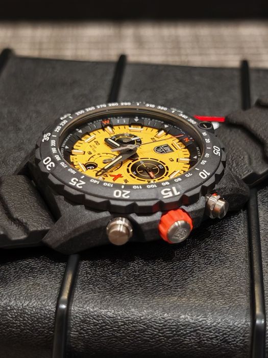 Luminox Bear Grylls Survival