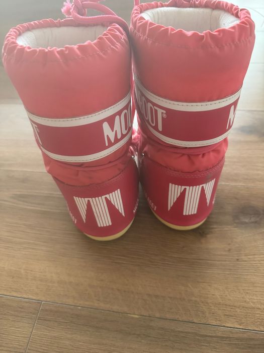 Апрески Moon boot