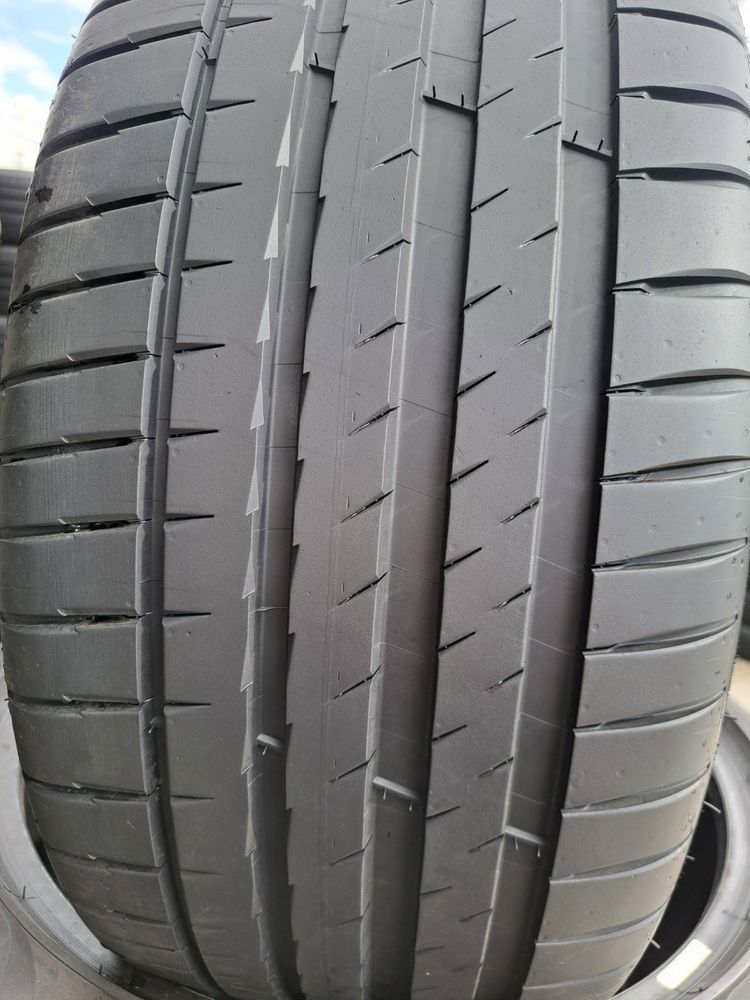 Гуми 255/35/20 Michelin като нови