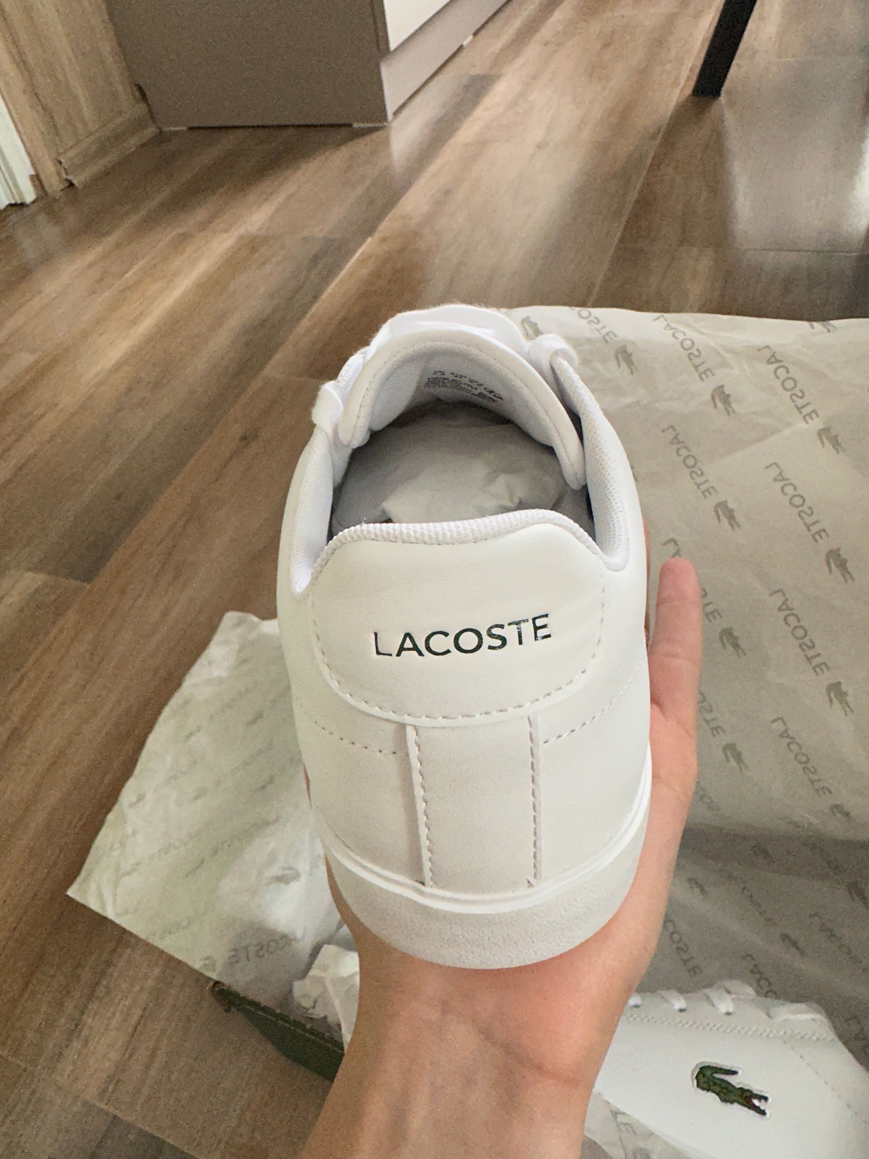 Чисто нови обувки Lacoste