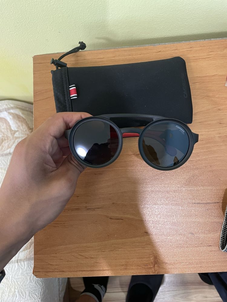 Продавам очила carrera без забележка