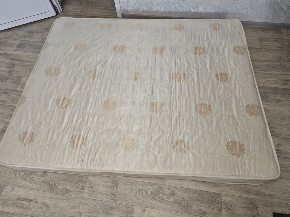 Продам матрас 160х200