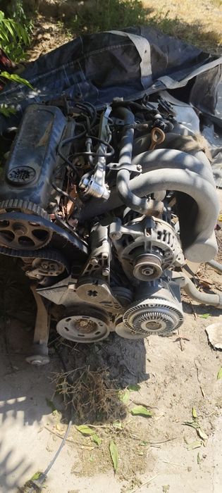 Audi A4 матор 1.6