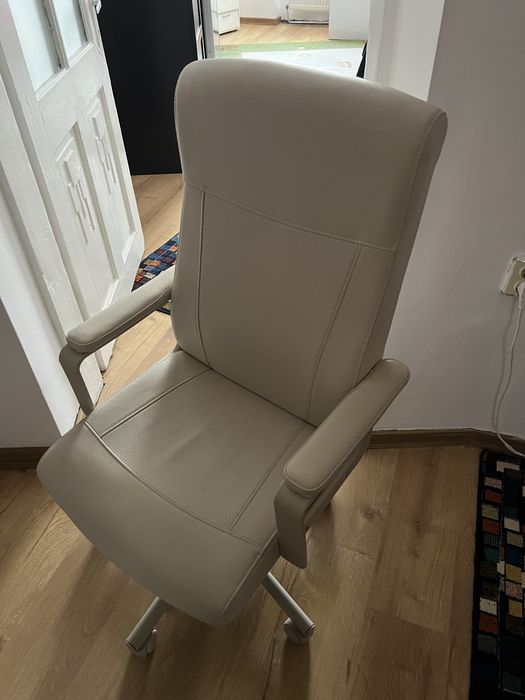 scaun de birou ikea aproape nou