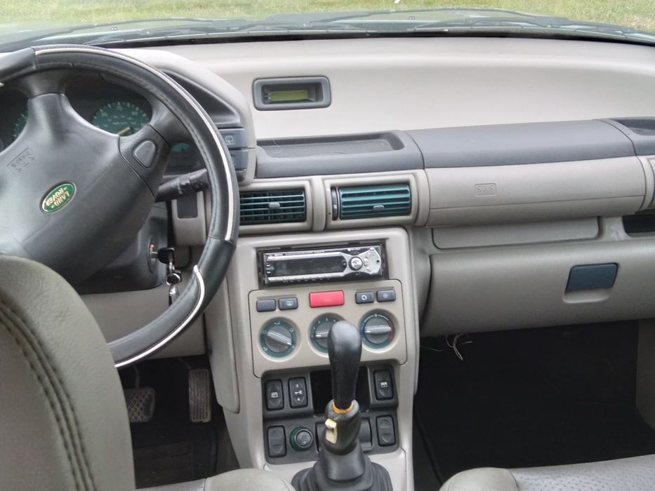 Vând  Land  Rover  Filender