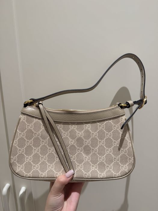 сумка на плечо , бежевого цвета