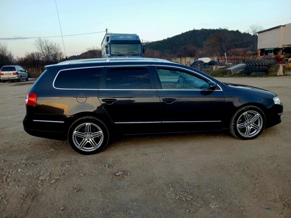 Vând Passat B6 variant HIGHLINE