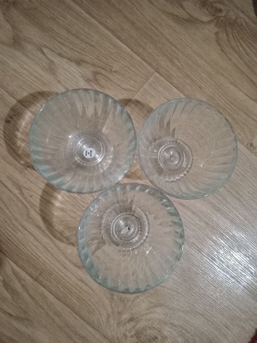 Продам  3 креманки