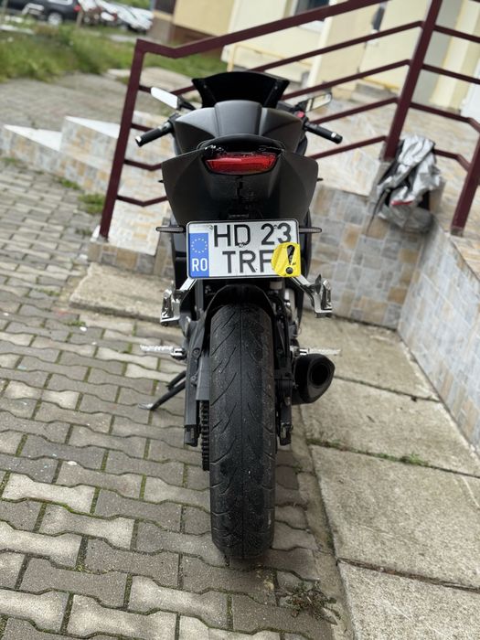 Yamaha YZF R-125 2016