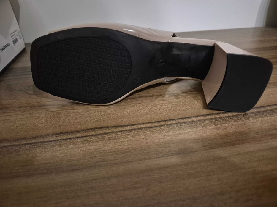 П р о д а.  в   а