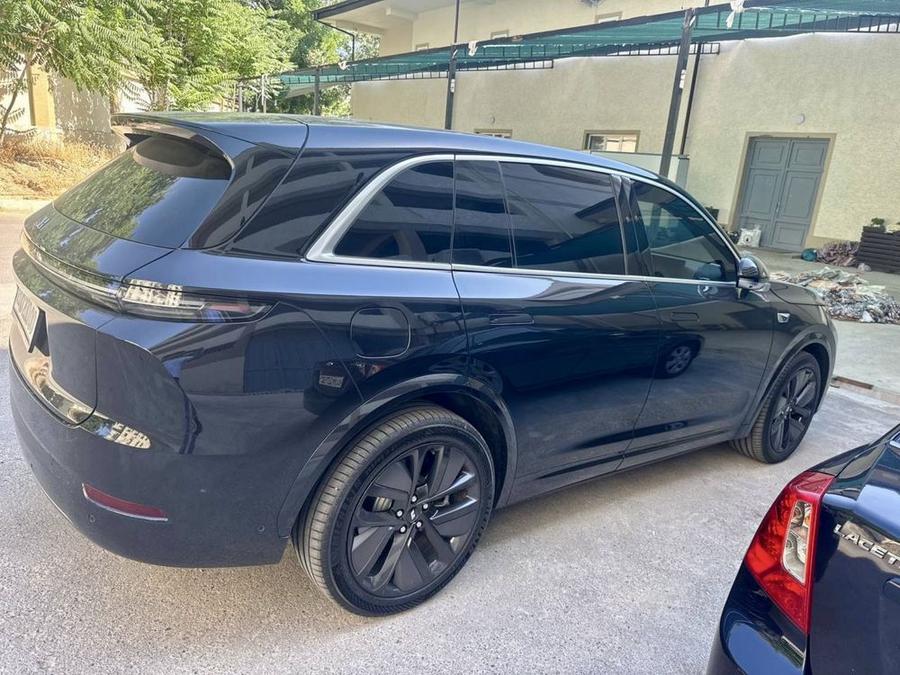 Li Lixiang L7 Ultra
