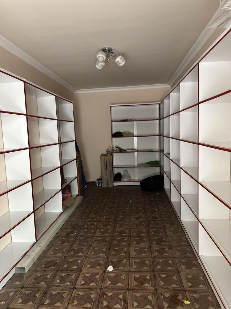 Прдаються полки для магазина в идеальном состоянии
