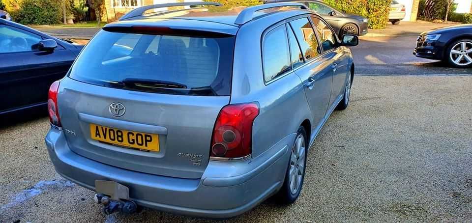 Dezmembrez Toyota Avensis 2008, 2.2 D4 177cp euro 4 cutie in 6 viteze