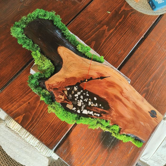 Ceas decorativ hand made lemn masiv licheni