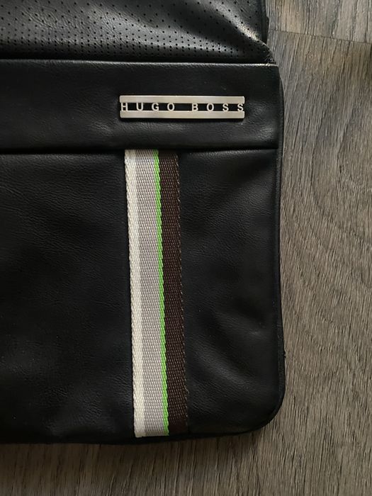 Geanta hugo boss piele