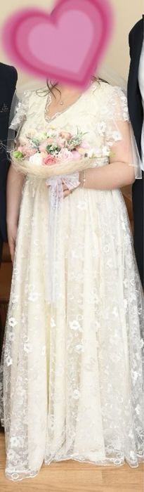 Vand rochie de mireasa