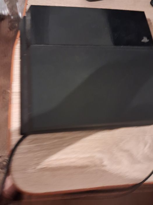 PS4 de vânzare preț ușor negociabil
