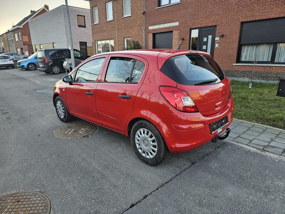 Vând Opel Corsa 2013