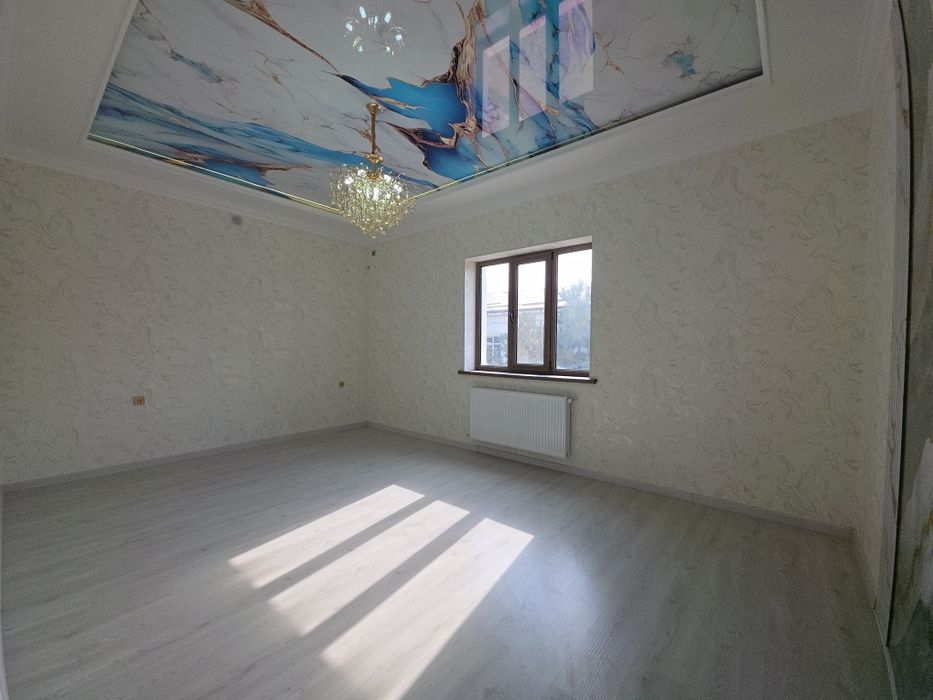 Участок махалля Чорток 3.4 сотки 6 комнат 4 санузла + холл и подвал