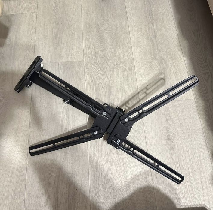 Кронштейн для телевизора