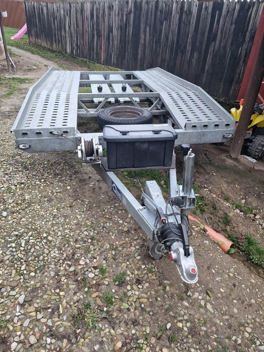 Vând platformă Blyss 2700kg 2022