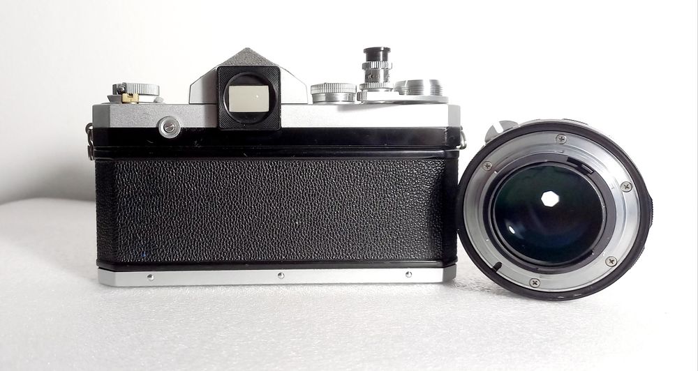 Aparat foto film vintage NIKON F - The Legend