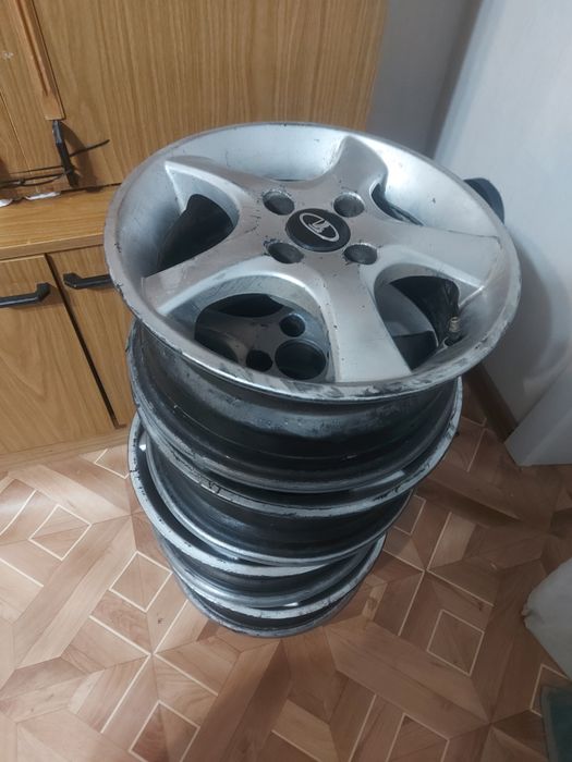 Продам диски на 14
