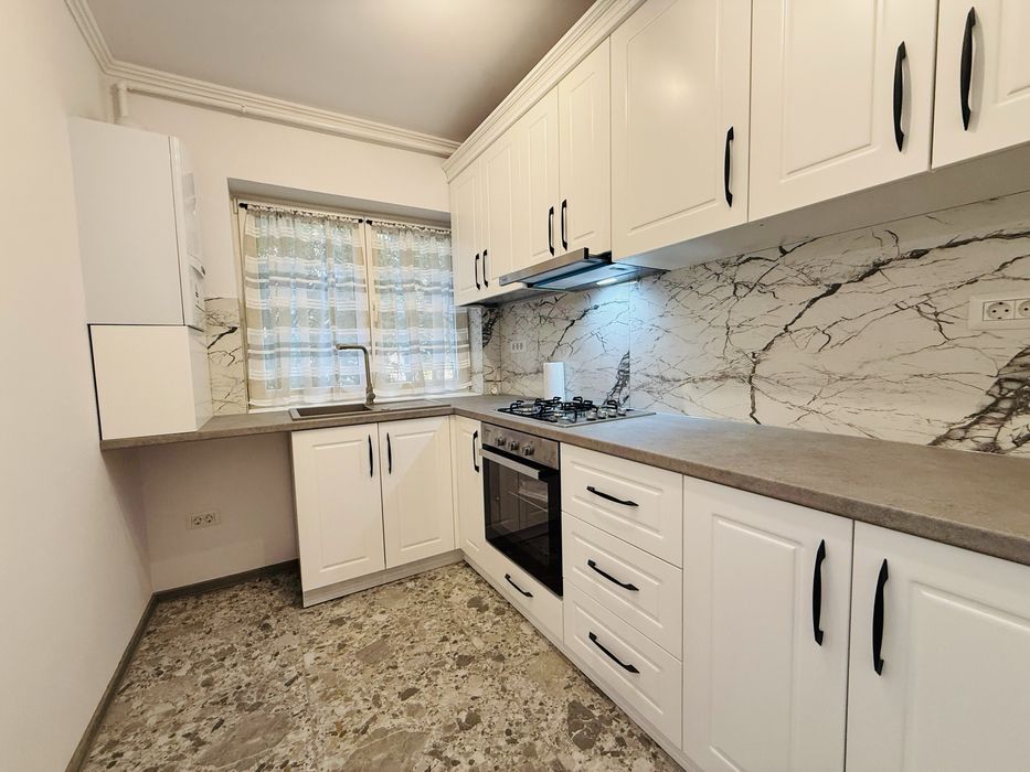 Apartament complet renovat de vanzare