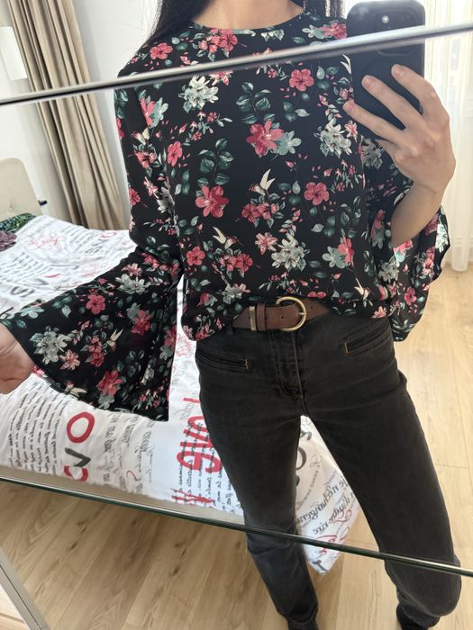 Camasa eleganta cu flori Primark