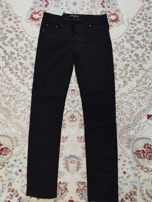 Продам джинсы мужские и классические брюки