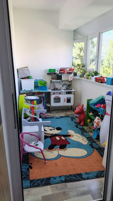Vând apartament 3 camere zona Digi