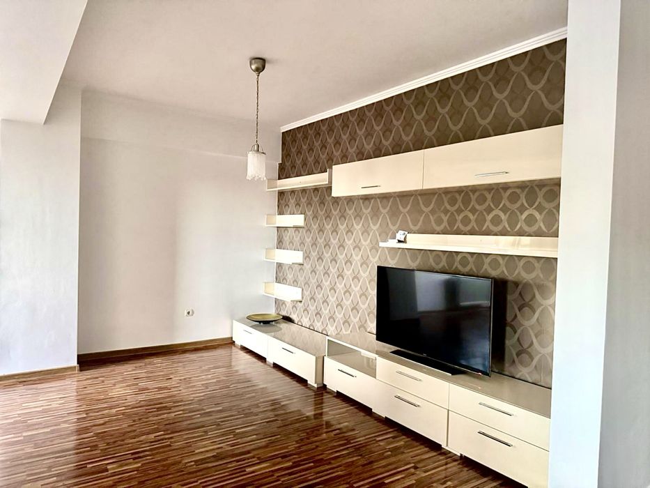Apartament 3 camere, premium, 123 mp, zona 9 Mai, cu loc de parcare