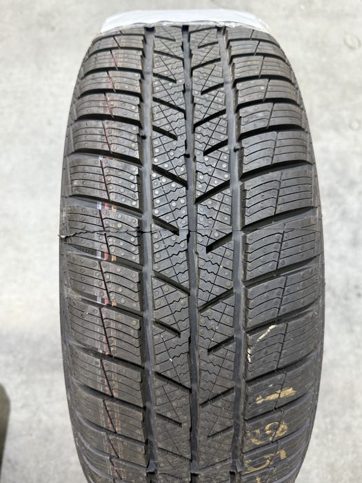 O anvelopa iarna 195 / 55 R 16 Barum polaris