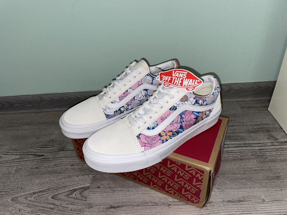 Vans “Old Skool” low