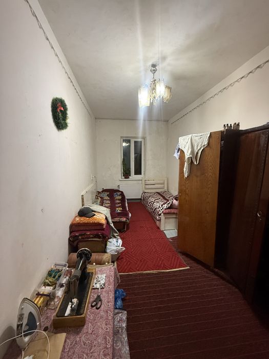 Продаётся 4 ком в 10 мкр 39 000 $