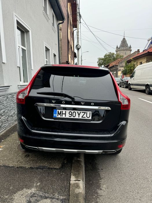 Vând Volvo XC60 an 2016