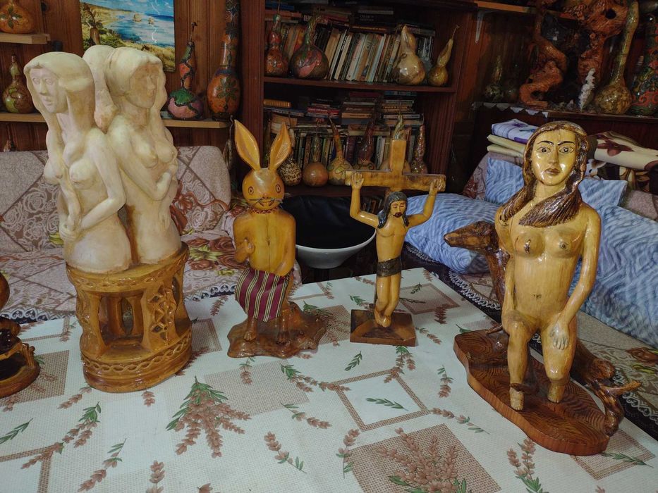 Ръчно изработена колекция от дърво и кристали