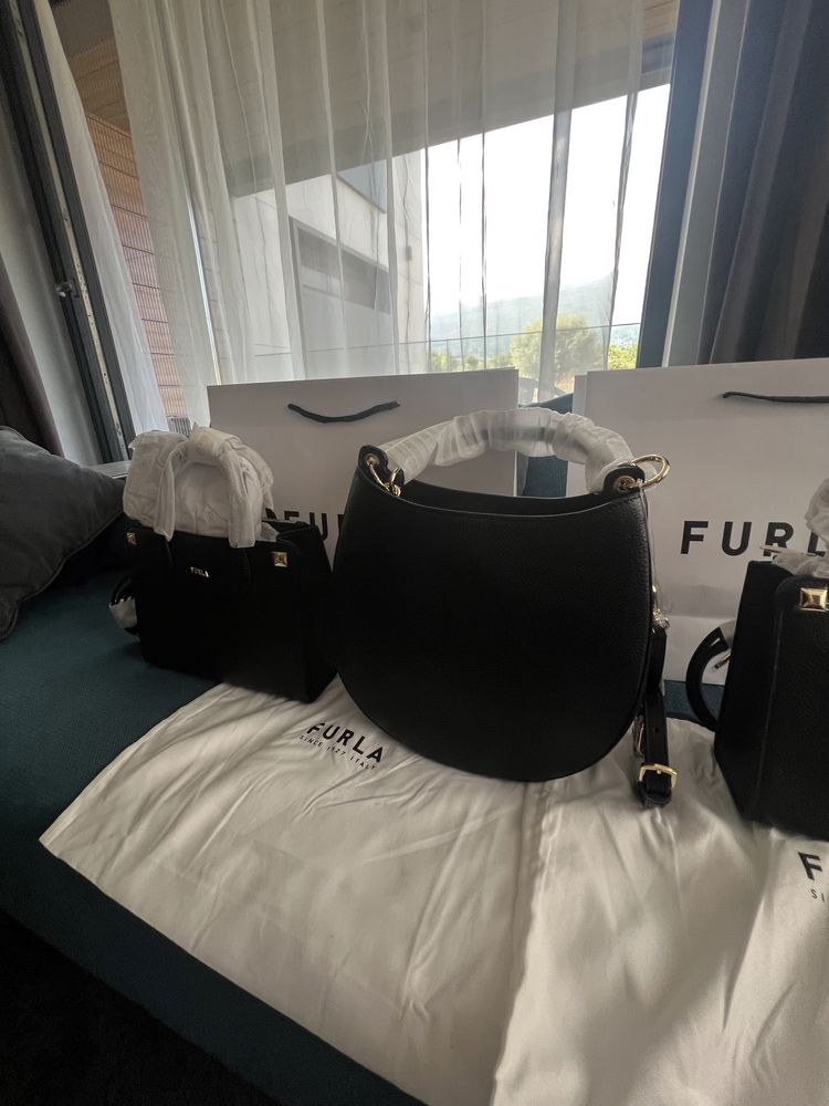 Furla Afrodite Nero crossbody bag.100% оригинал.Сериен номер,етикети.