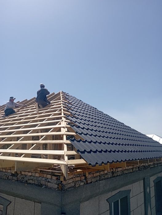 Бригада строителей