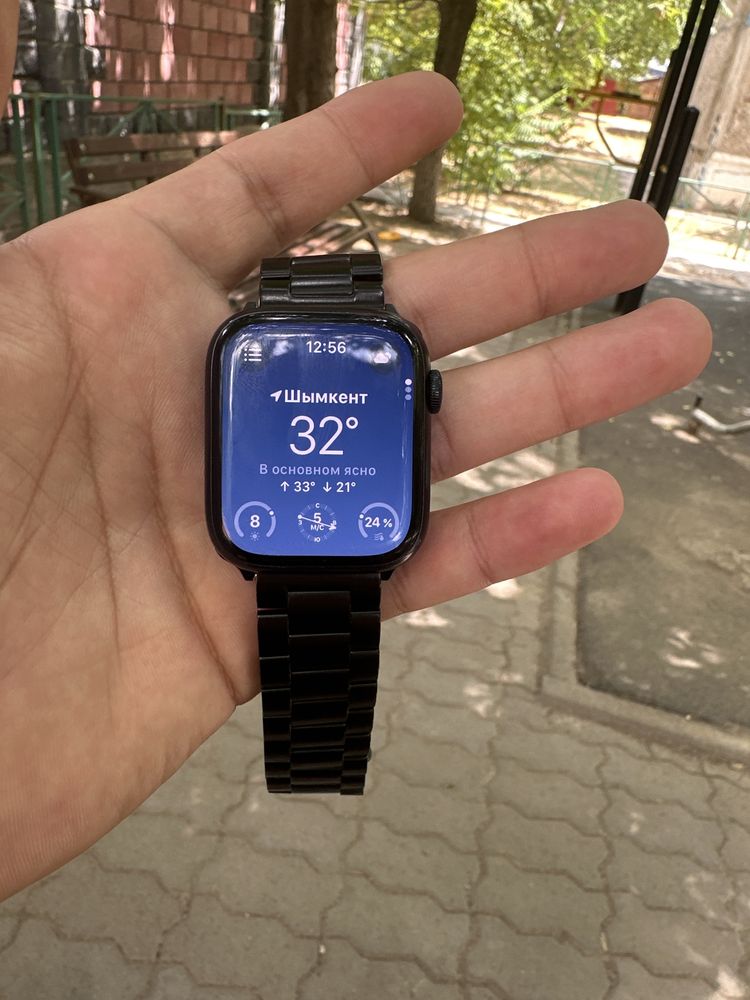 Apple Watch 8 45mm