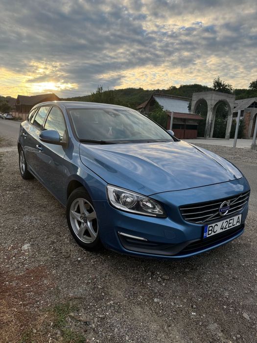 Volvo V60 D2 2014
