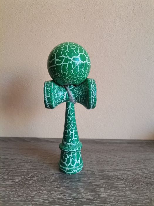 Vând kendama foarte bună