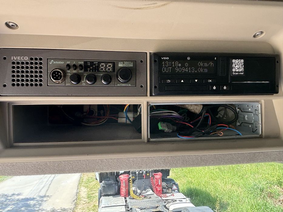 Iveco Stralis High Way 6x2 2015 Euro 6