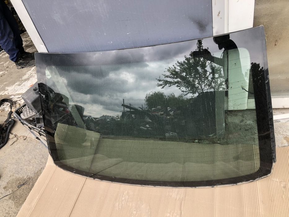 Luneta geam spate bmw F01 geam lateral usa st dr 730d M pachet seria 7 si varianta lunga f02