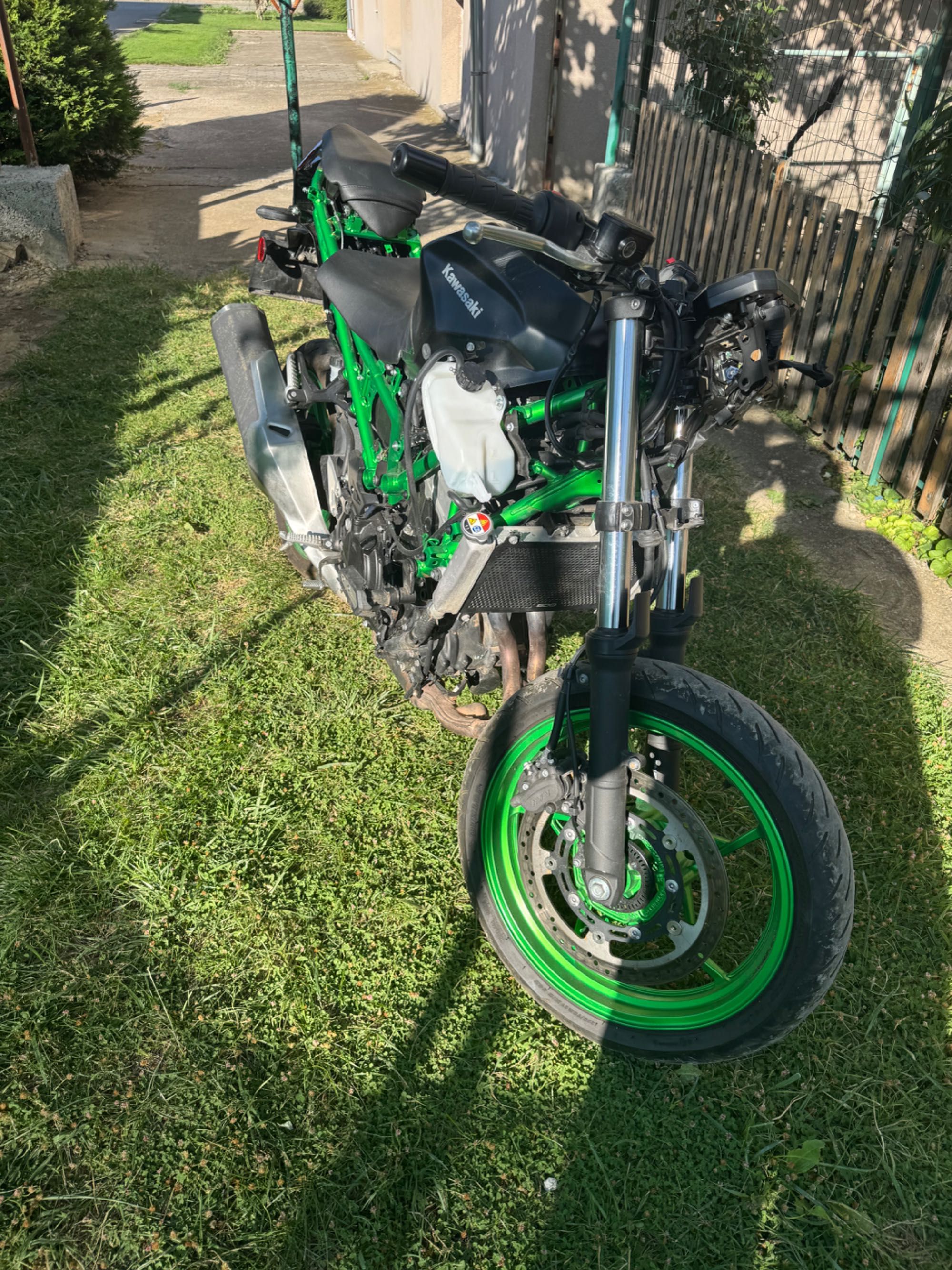 Kawasaki Z 500 , 2024г.