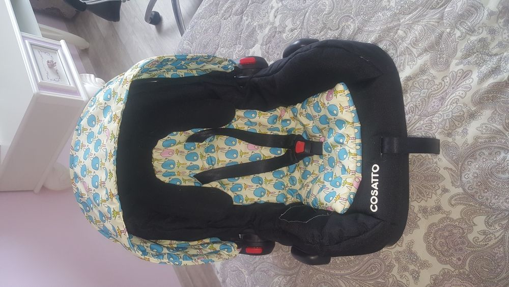 Продам автокресло фирмы cosatto 0+