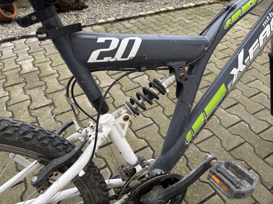 Vand bicicleta perfect functionala